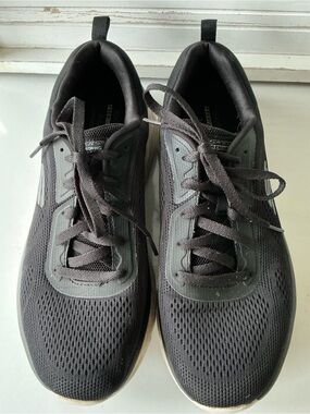 Skechers Men’s Black Athletic Mesh Lace-Up Sneakers